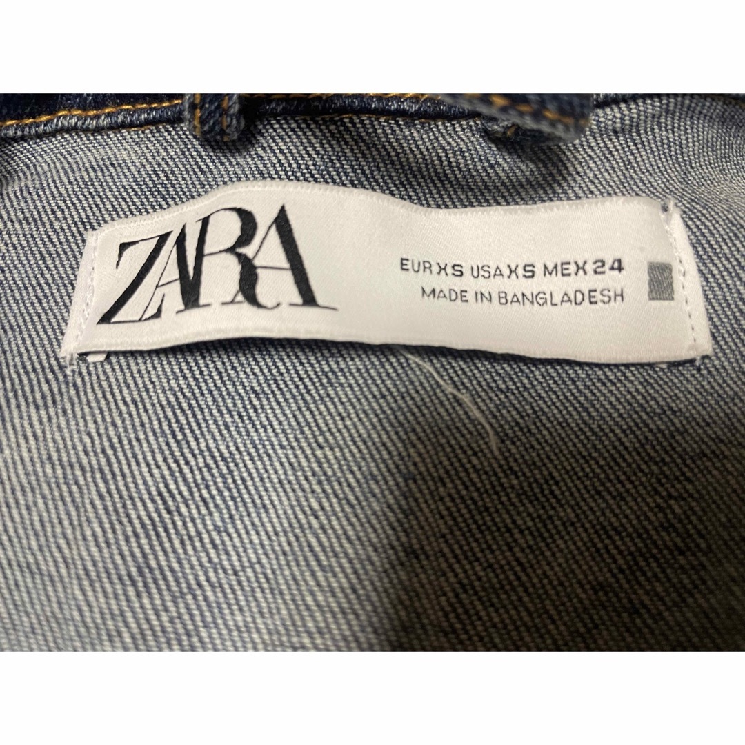 ZARA(ザラ)のZARA ダメージ加工デニムジャケット レディースのジャケット/アウター(Gジャン/デニムジャケット)の商品写真