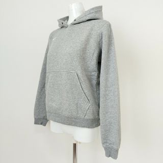 ナイキ(NIKE)の●♡♡NIKE　裏起毛パーカー　グレー　M(パーカー)