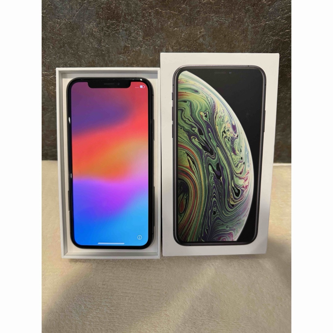 Apple(アップル)のiPhoneXS 箱付き スマホ/家電/カメラのスマートフォン/携帯電話(スマートフォン本体)の商品写真