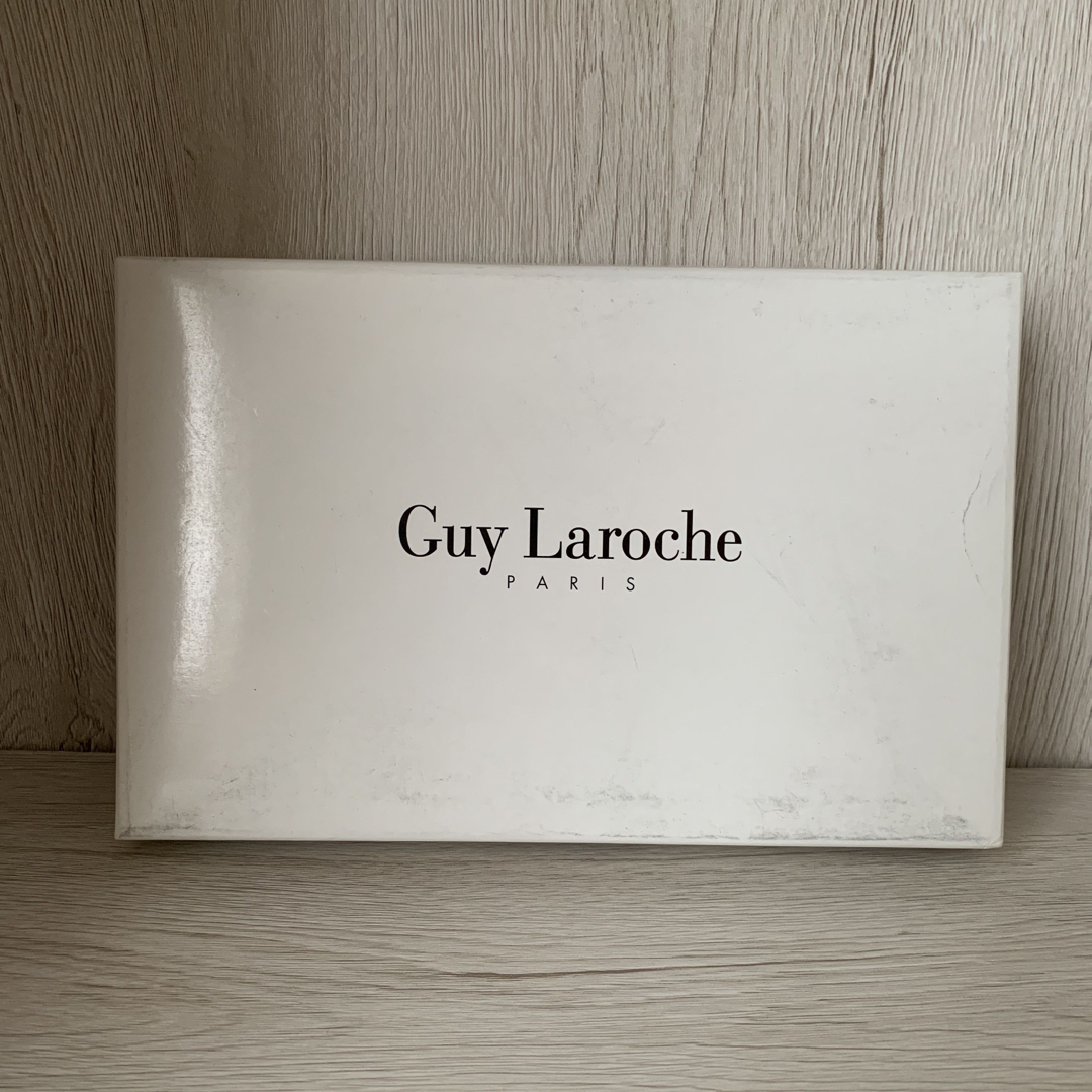 Guy Laroche(ギラロッシュ)のGuy Laroche ハンドタオル　3枚セット インテリア/住まい/日用品の日用品/生活雑貨/旅行(タオル/バス用品)の商品写真