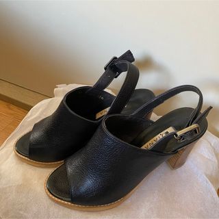 ダイアナ(DIANA)の美品　ダイアナ　22.5 オープントゥパンプス　DIANA 23 レザーサンダル(サンダル)