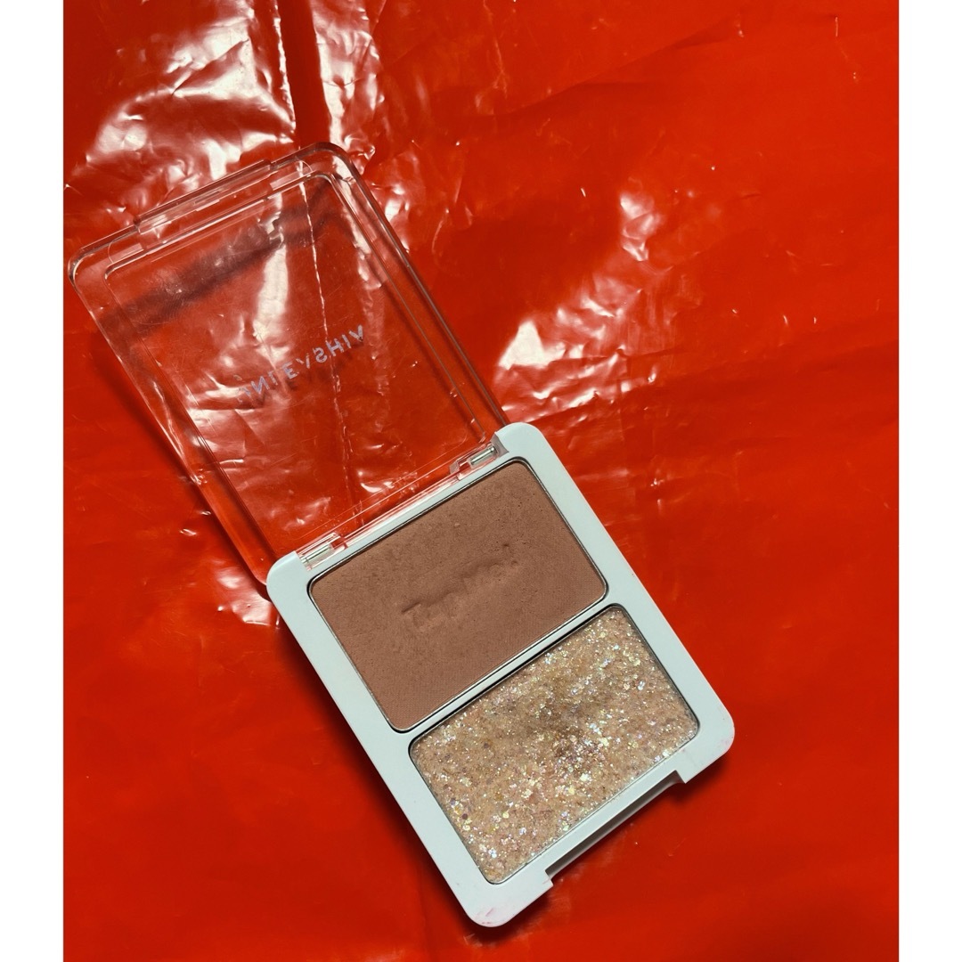 UNLEASHIA Tap Me Palette Duo N°1 Pitapat コスメ/美容のベースメイク/化粧品(アイシャドウ)の商品写真