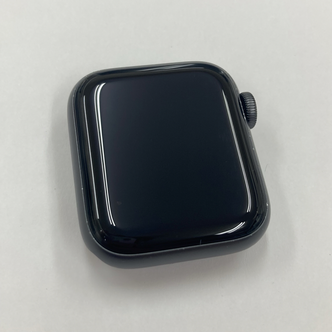 Apple Watch(アップルウォッチ)のapple watch SE 40mm 本体 黒アップルウォッチ スマホ/家電/カメラのスマートフォン/携帯電話(その他)の商品写真