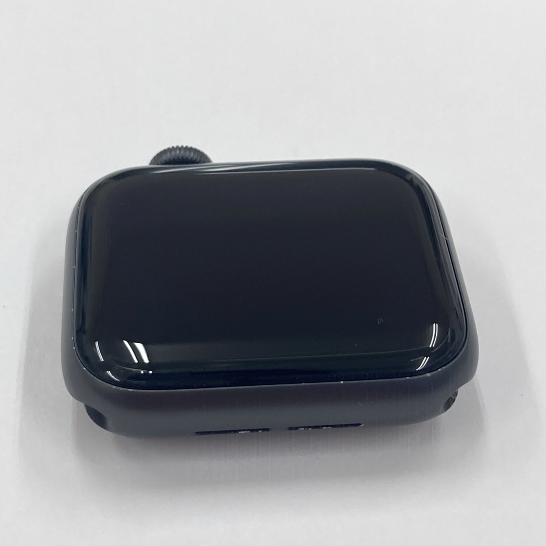 Apple Watch(アップルウォッチ)のapple watch SE 40mm 本体 黒アップルウォッチ スマホ/家電/カメラのスマートフォン/携帯電話(その他)の商品写真