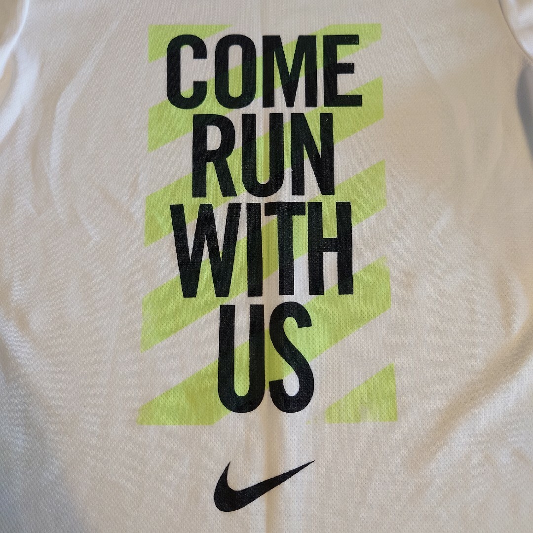 NIKE(ナイキ)のナイキ　NIKE　半袖Tシャツ　レディースSサイズ スポーツ/アウトドアのランニング(ウェア)の商品写真