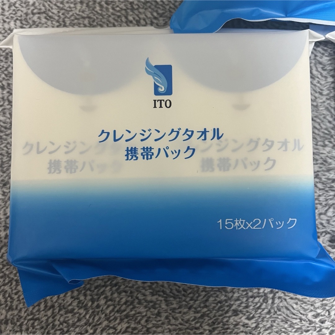 ITO　クレンジングタオル　使い捨てタイプ　15枚×2パック 3セット未開封 コスメ/美容のスキンケア/基礎化粧品(クレンジング/メイク落とし)の商品写真