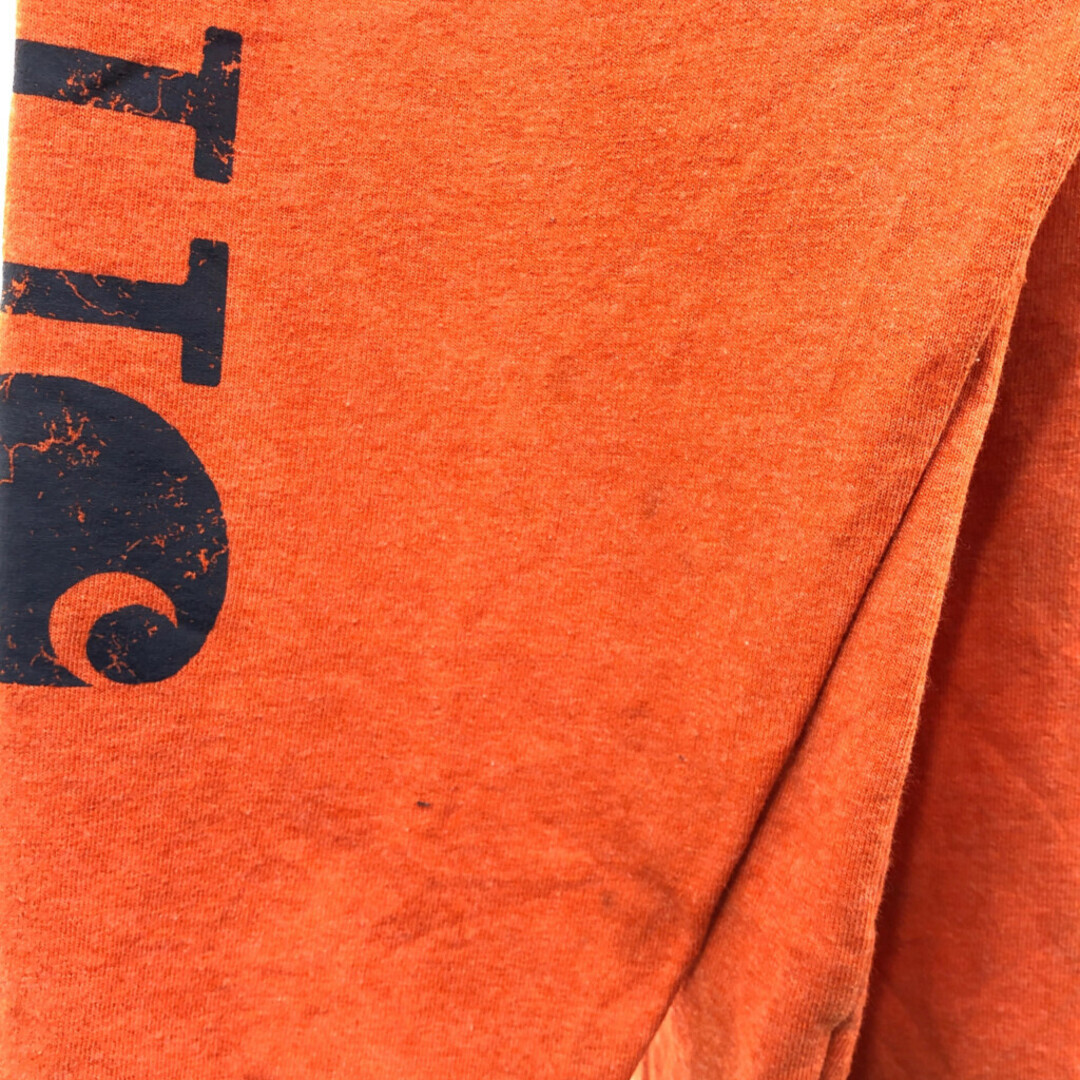 carhartt(カーハート)のCarhartt カーハート ロゴ 長袖Ｔシャツ アメカジ オレンジ (メンズ XL) 中古 古着 Q2995 メンズのトップス(Tシャツ/カットソー(七分/長袖))の商品写真