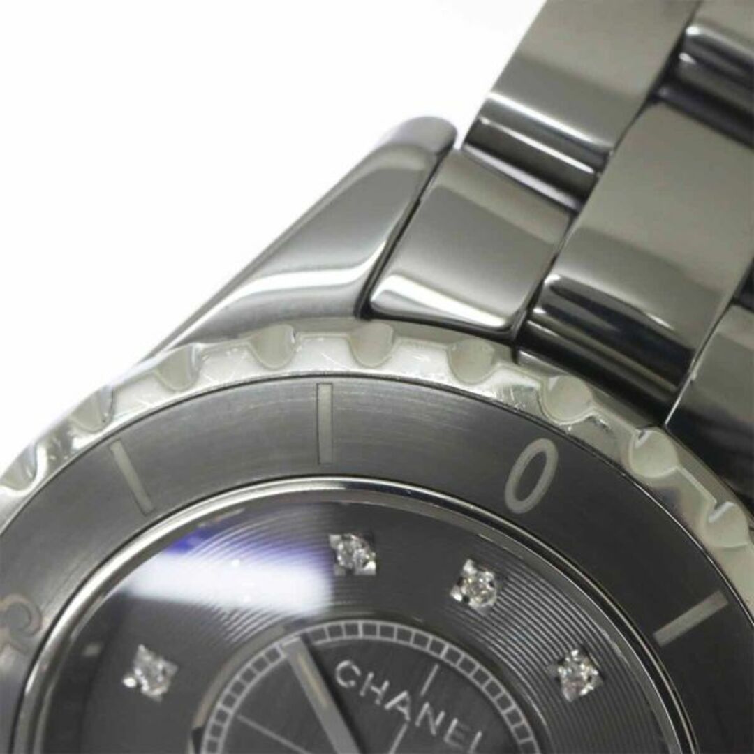 CHANEL(シャネル)のシャネル CHANEL J12 33mm H3241 レディース 腕時計 12P ダイヤ デイト グレー セラミック クォーツ ウォッチ VLP 90228000 レディースのファッション小物(腕時計)の商品写真