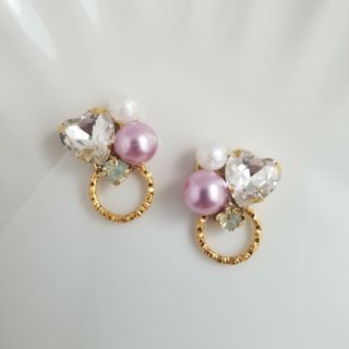 ビジューピアス　ハート　ハンドメイド(ピアス)