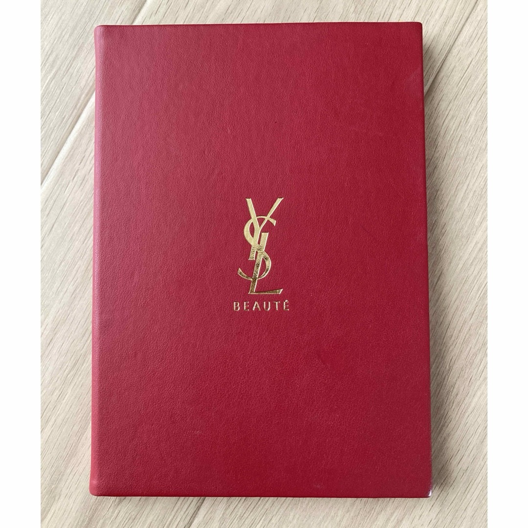 Yves Saint Laurent Beaute(イヴサンローランボーテ)の【イヴ・サンローランボーテ】　鏡　ミラー　化粧鏡 レディースのファッション小物(ミラー)の商品写真