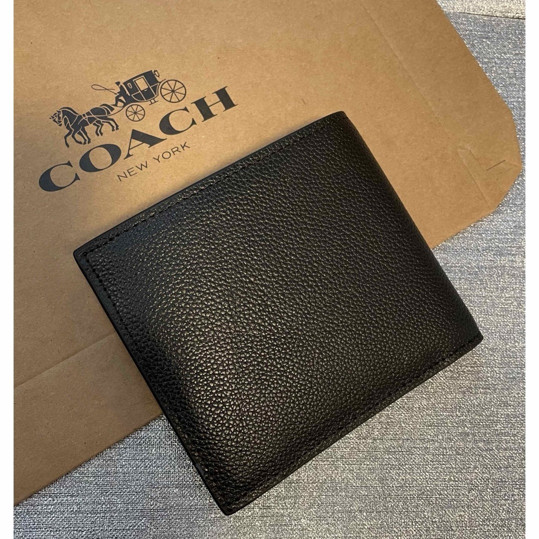 Vivienne Westwood(ヴィヴィアンウエストウッド)のCOACH メンズ　二つ折り　財布　ブラック　レザー　未使用品 メンズのファッション小物(折り財布)の商品写真