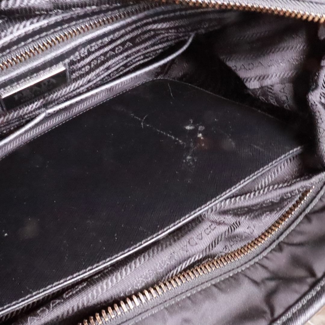 PRADA(プラダ)のPRADA　プラダ　バック　トートバッグ　黒 メンズのバッグ(トートバッグ)の商品写真