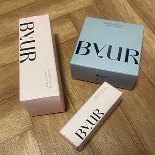 ティルティル(TIRTIR)のバイユア　ByUR  ベース3点セット(ファンデーション)