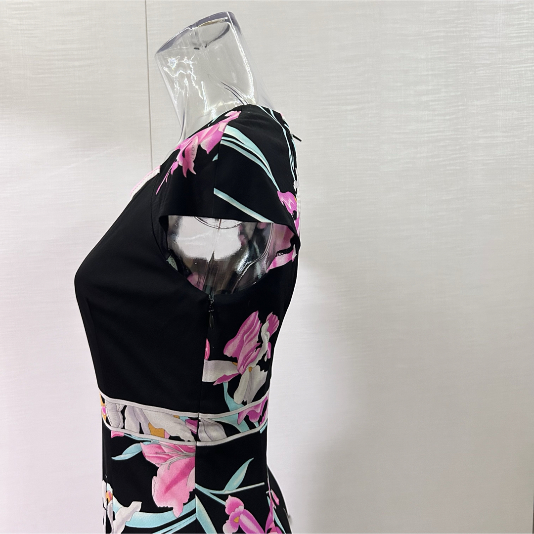 レオナール*カンカン素材 上品スタイル ワンピース*サイズ・S レオナール*カンカン素材 上品スタイル ワンピース*サイズ・S