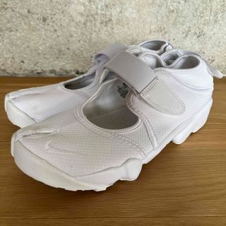 ナイキ(NIKE)の新品　NIKE AIR RIFT(スニーカー)