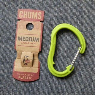 チャムス(CHUMS)のCHUMS オリジナル カラビナ M ライム CH61-0119 新品(キーホルダー)