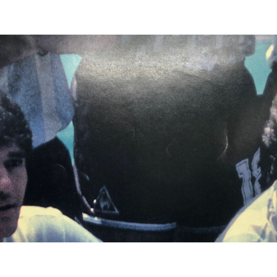 3-◇ポスター アルゼンチン代表 1986年 サッカー ワールドカップ ディエゴ・マラドーナ 515mm×728mm B2サイズ 汚れ・折れ破れ有 画鋲跡有 スポーツ/アウトドアのサッカー/フットサル(記念品/関連グッズ)の商品写真