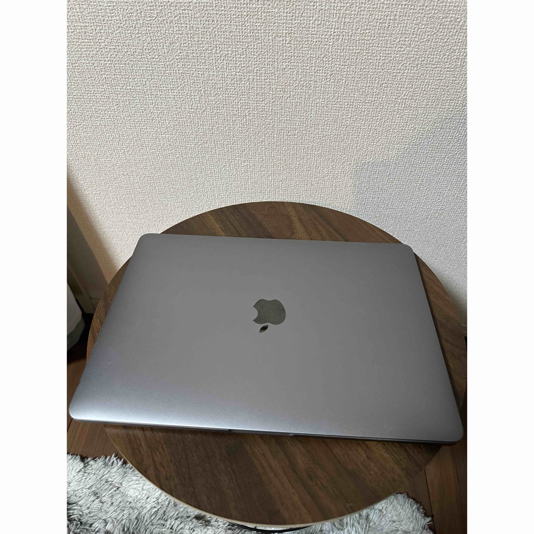 Apple(アップル)のMacbook Pro 13インチ［最終価格］ スマホ/家電/カメラのPC/タブレット(ノートPC)の商品写真