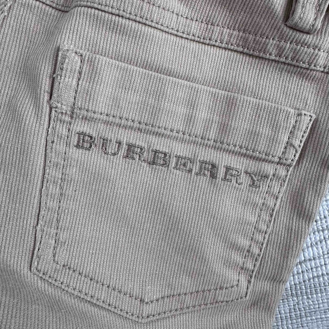 BURBERRY(バーバリー)のBURBERRY バーバリー　子供服　キッズ　半ズボン　カーゴパンツ  キッズ/ベビー/マタニティのキッズ服男の子用(90cm~)(パンツ/スパッツ)の商品写真