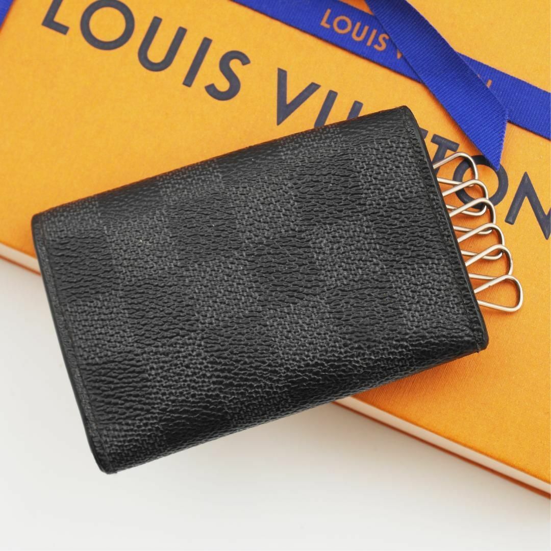 LOUIS VUITTON(ルイヴィトン)の美品✨ ルイヴィトン ダミエグラフィット ミュルティクレ6 キーケース ブラック メンズのファッション小物(キーケース)の商品写真