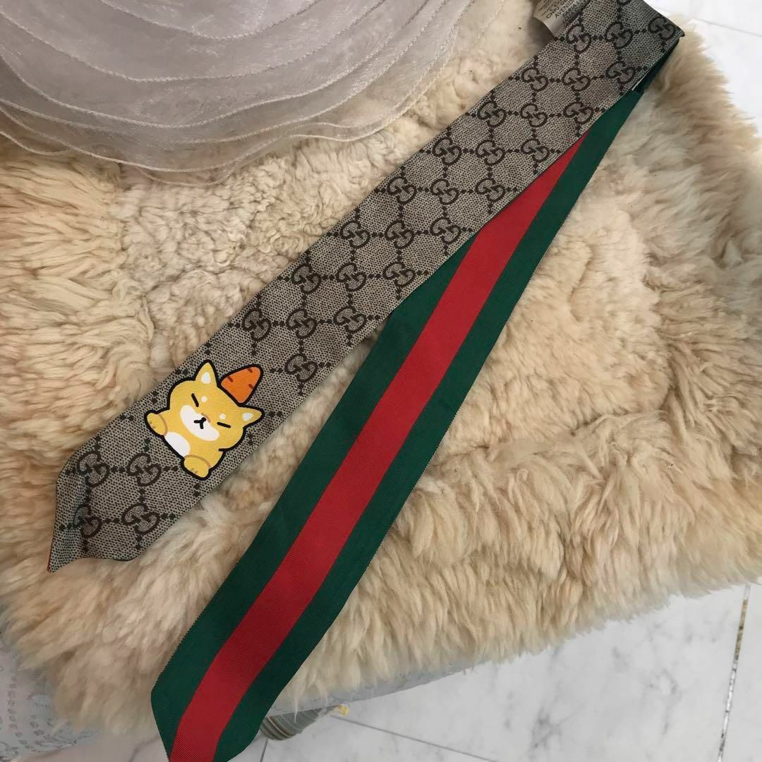 Gucci(グッチ)の☆新品未使用品☆GUCCI　グッチカワイイ　ネックボウ　スカーフ　GG柄 レディースのファッション小物(バンダナ/スカーフ)の商品写真