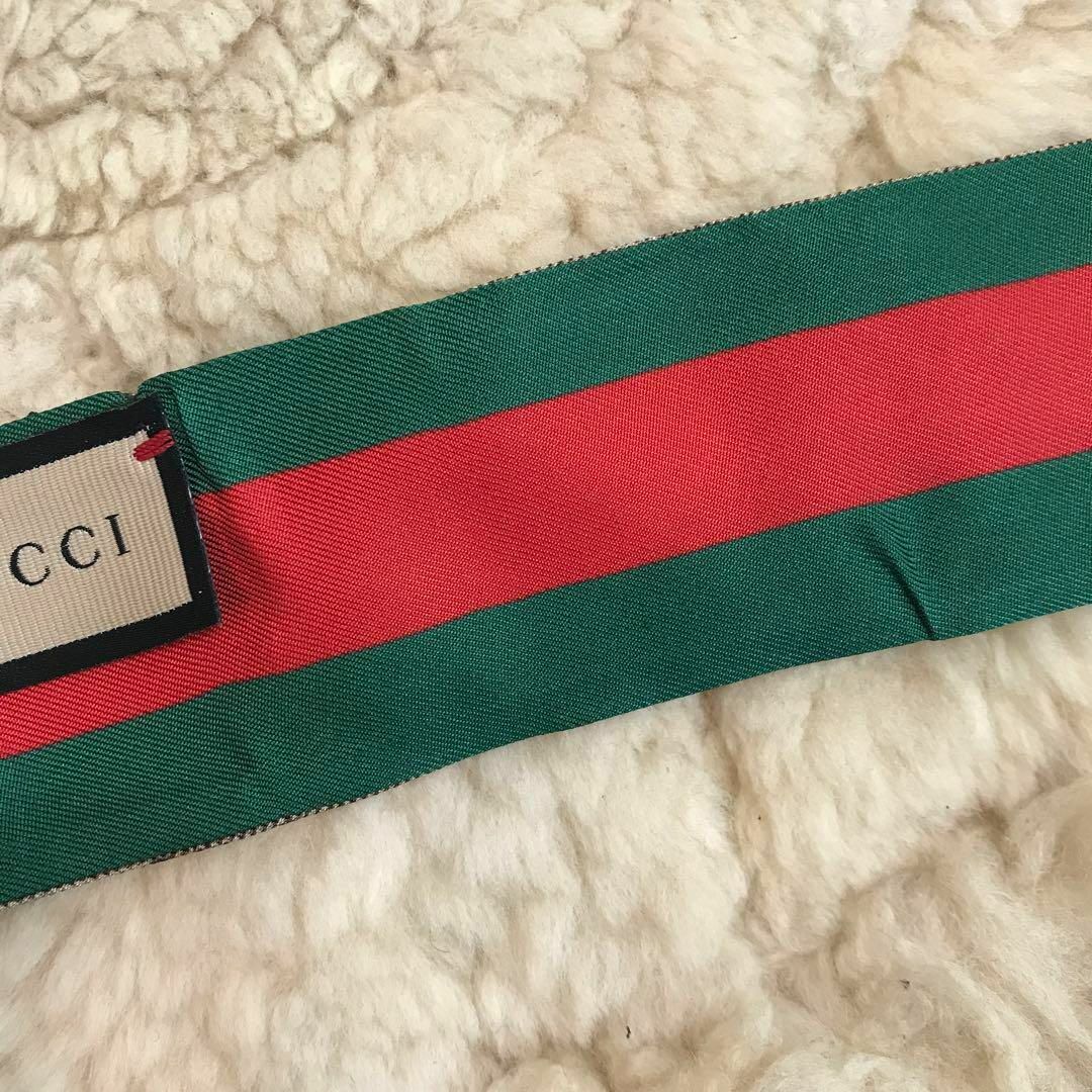 Gucci(グッチ)の☆新品未使用品☆GUCCI　グッチカワイイ　ネックボウ　スカーフ　GG柄 レディースのファッション小物(バンダナ/スカーフ)の商品写真