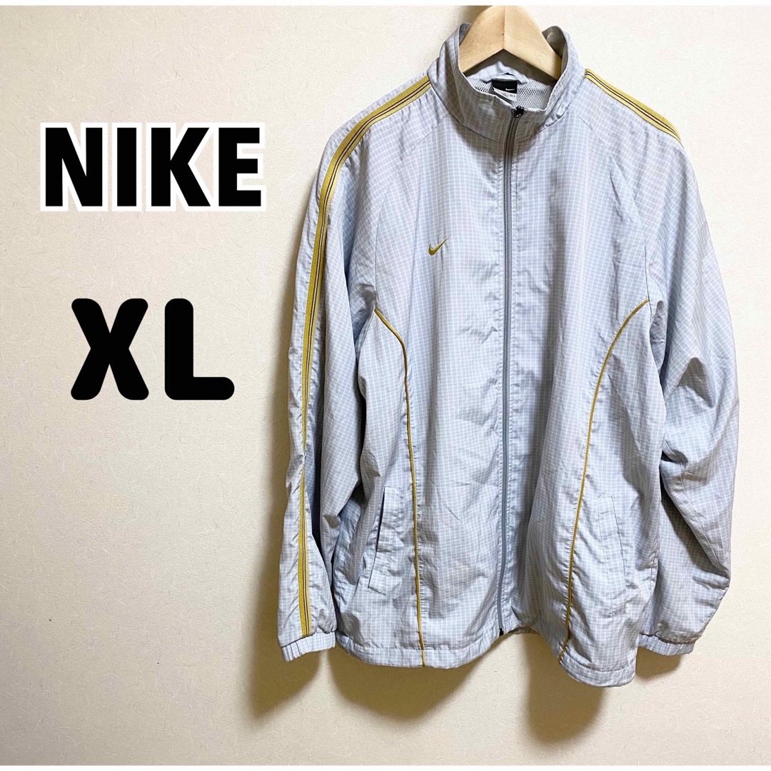 NIKE(ナイキ)のNIKE／ウィンドブレーカー／サイズXL／ライトグレー メンズのジャケット/アウター(ナイロンジャケット)の商品写真