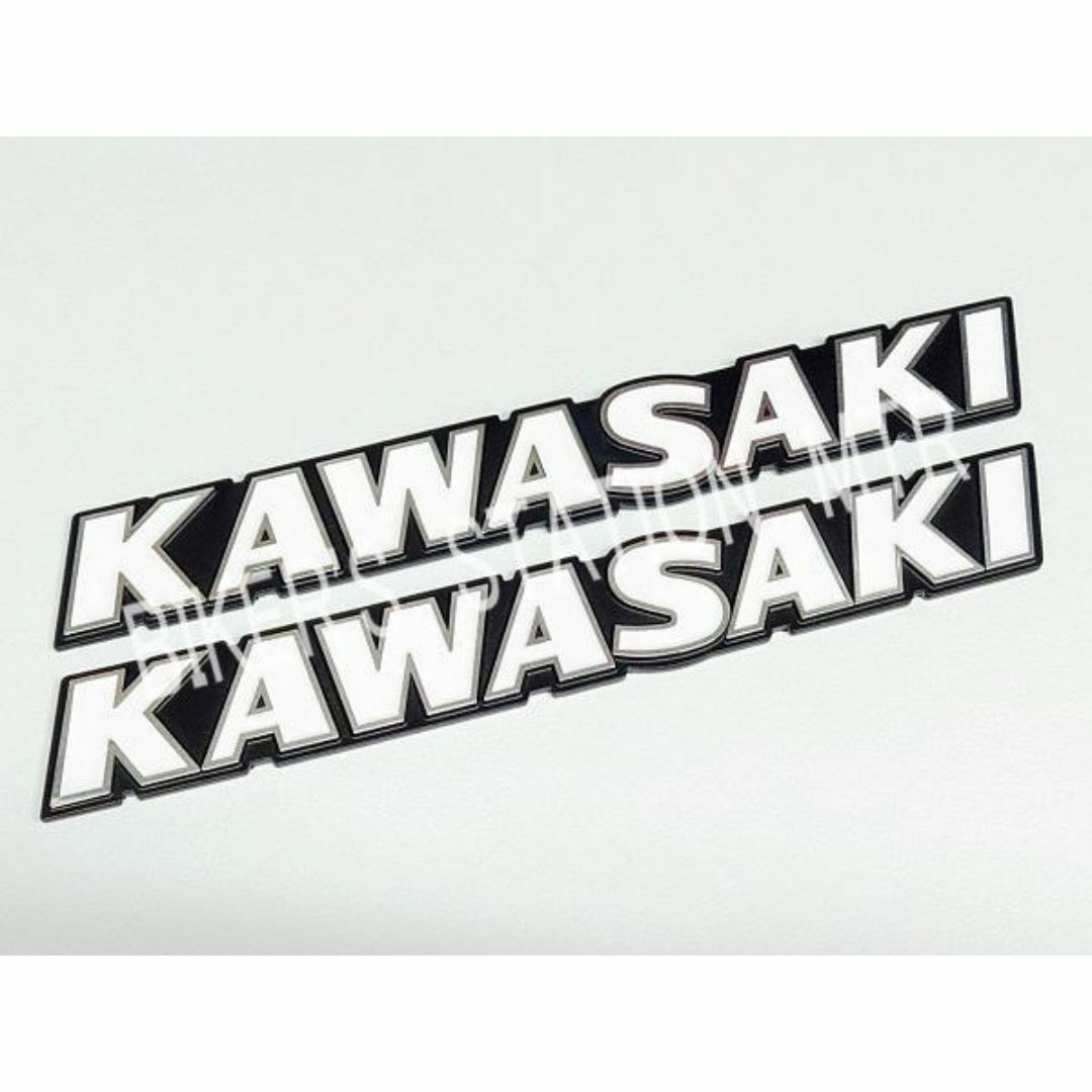 カワサキ(カワサキ)のKAWASAKI　カワサキ　純正　タンクエンブレム　クラシック　2枚セット 自動車/バイクのバイク(ステッカー)の商品写真
