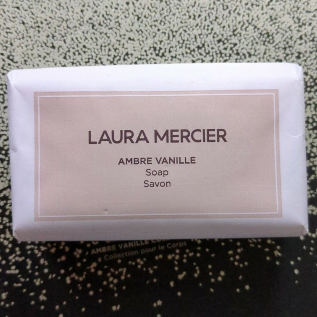 laura mercier(ローラメルシエ)のローラメルシエ ソープ 〈石けん〉119g コスメ/美容のボディケア(ボディソープ/石鹸)の商品写真