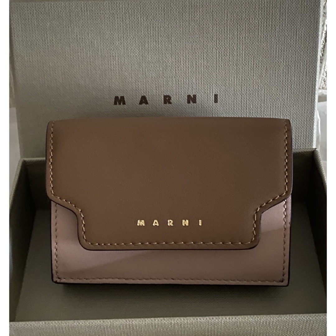 Marni(マルニ)のマルニ MARNI 三つ折り財布  トリフォールドウォレット ピンク　ブラウン レディースのファッション小物(財布)の商品写真