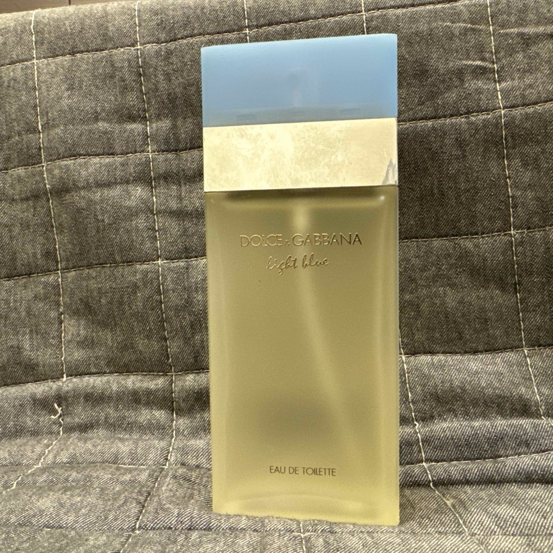 DOLCE&GABBANA(ドルチェアンドガッバーナ)の①ドルチェ＆ガッバーナ ライトブルー オードトワレ 100ml 香水 コスメ/美容の香水(ユニセックス)の商品写真