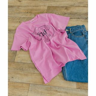 アーバンリサーチアイテムズ(URBAN RESEARCH ITEMS)の【PNK】ロゴビッグ半袖Tシャツ(カットソー(長袖/七分))