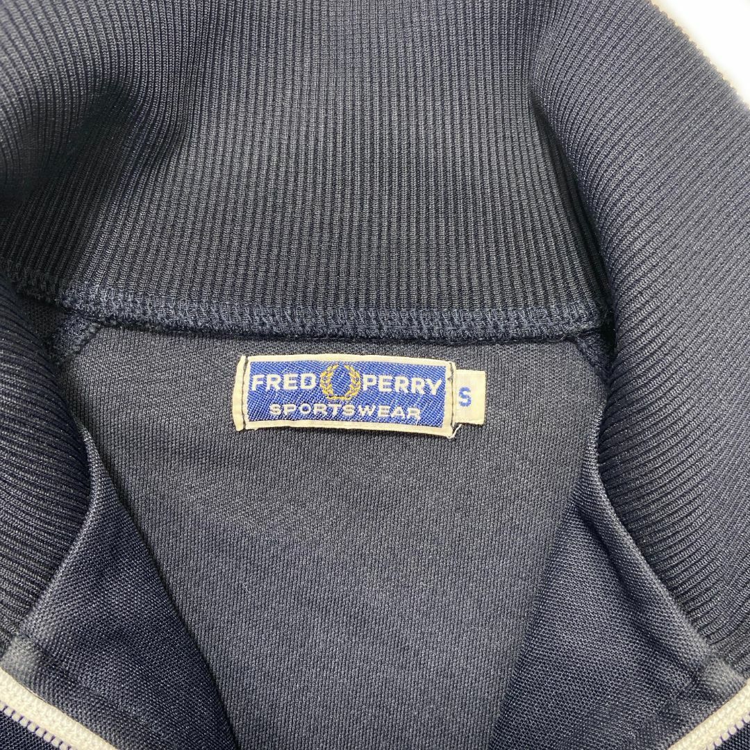 フレッドペリー FRED PERRY トラックジャケット ジャージ 古着 S 紺 メンズのトップス(ジャージ)の商品写真