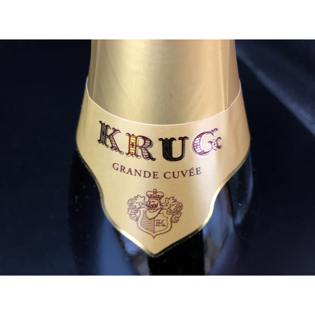 Krug(クリュッグ)のH82 KRUG クリュッグ グラン キュヴェ ブリュット 750ml  食品/飲料/酒の酒(シャンパン/スパークリングワイン)の商品写真