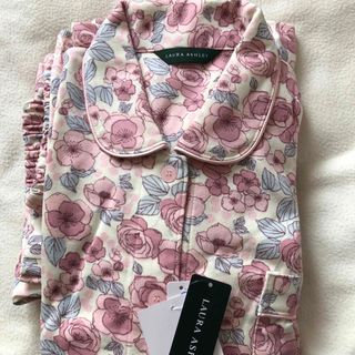 ローラアシュレイ パジャマ(レディース)の通販 100点以上 | LAURA