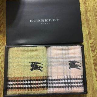 バーバリー(BURBERRY)のバーバリー❤︎タオルハンカチ2枚組(ハンカチ)