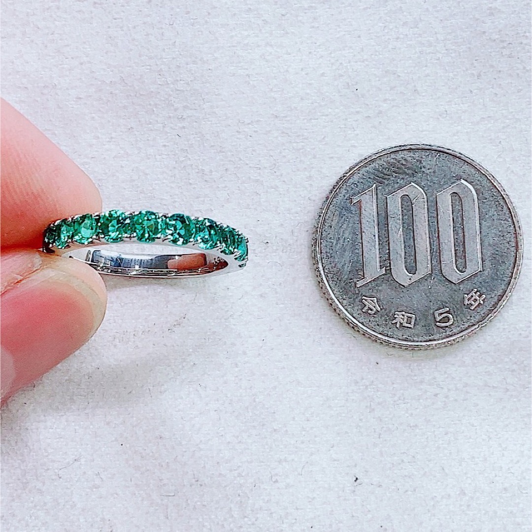 ★1.00ct★✨エメラルドプラチナハーフエタニティリング指輪 レディースのアクセサリー(リング(指輪))の商品写真