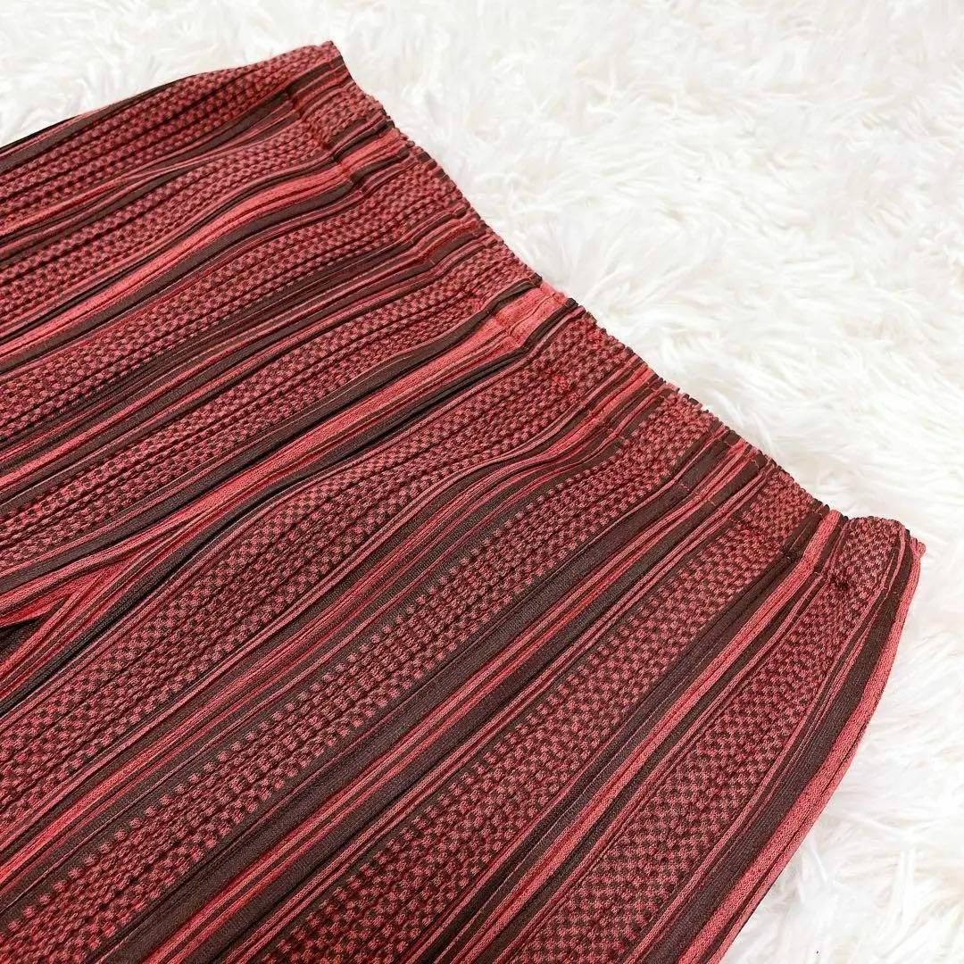 PLEATS PLEASE ISSEY MIYAKE(プリーツプリーズイッセイミヤケ)の極美品✨プリーツプリーズ イッセイミヤケ パンツ ストライプ ストレート 1 レディースのパンツ(カジュアルパンツ)の商品写真