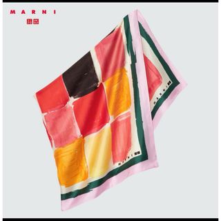 新品未使用　UNIQLO×MARNI シルクフロシキスカーフ　 PINK