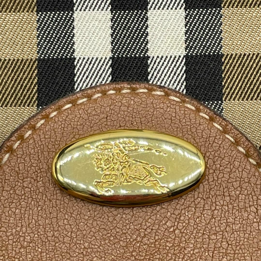 BURBERRY - 美品✨バーバリー クラッチバッグ ノバチェック BURBERRY - 美品✨バーバリー クラッチバッグ ノバチェック