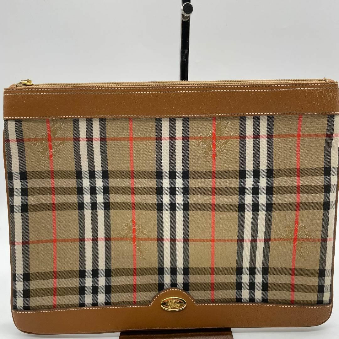 BURBERRY - 美品✨バーバリー クラッチバッグ ノバチェック BURBERRY - 美品✨バーバリー クラッチバッグ ノバチェック