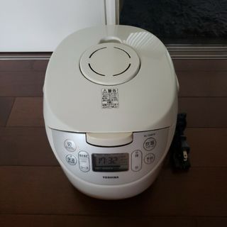 東芝 - 東芝　炊飯器　2020年製　5.5合炊き