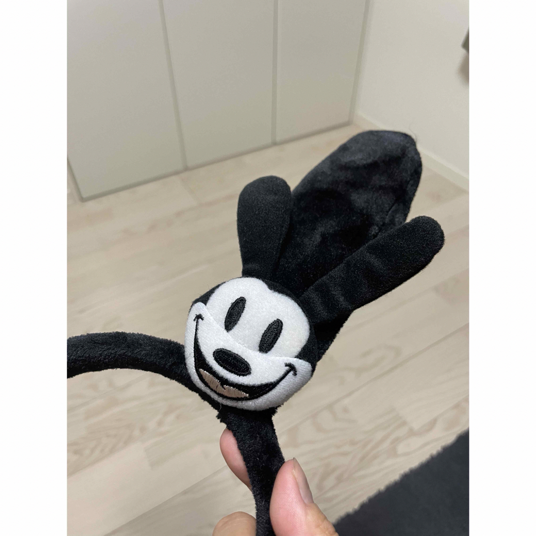 美品】格安！Disneyディズニーカチューシャ♡オズワルド♡2個セット エンタメ/ホビーのおもちゃ/ぬいぐるみ(キャラクターグッズ)の商品写真