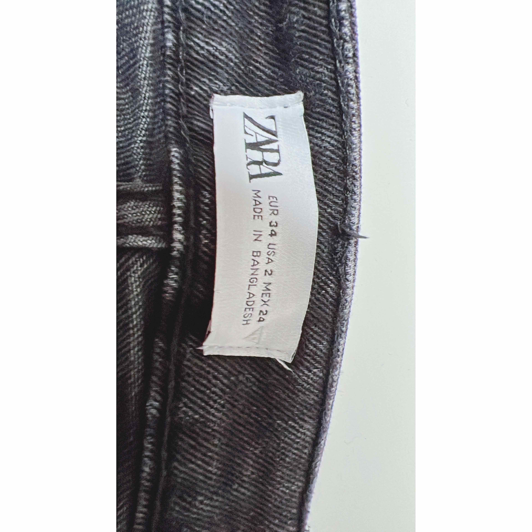 ZARA(ザラ)の スペイン・バルセロナ購入！極美品！ZARA(ザラ)ブラックデニムスキニーパンツ レディースのパンツ(デニム/ジーンズ)の商品写真