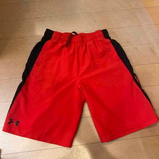 アンダーアーマー(UNDER ARMOUR)のアンダーアーマー　ハーフパンツ　Mサイズ(ショートパンツ)