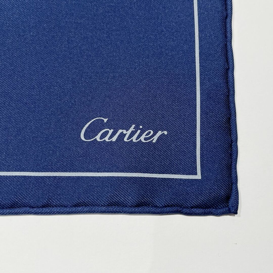 Cartier(カルティエ)のCARTIER スカーフ プチスカーフ 42×42 パンテール ジャガー ポケットチーフ レディースのファッション小物(バンダナ/スカーフ)の商品写真