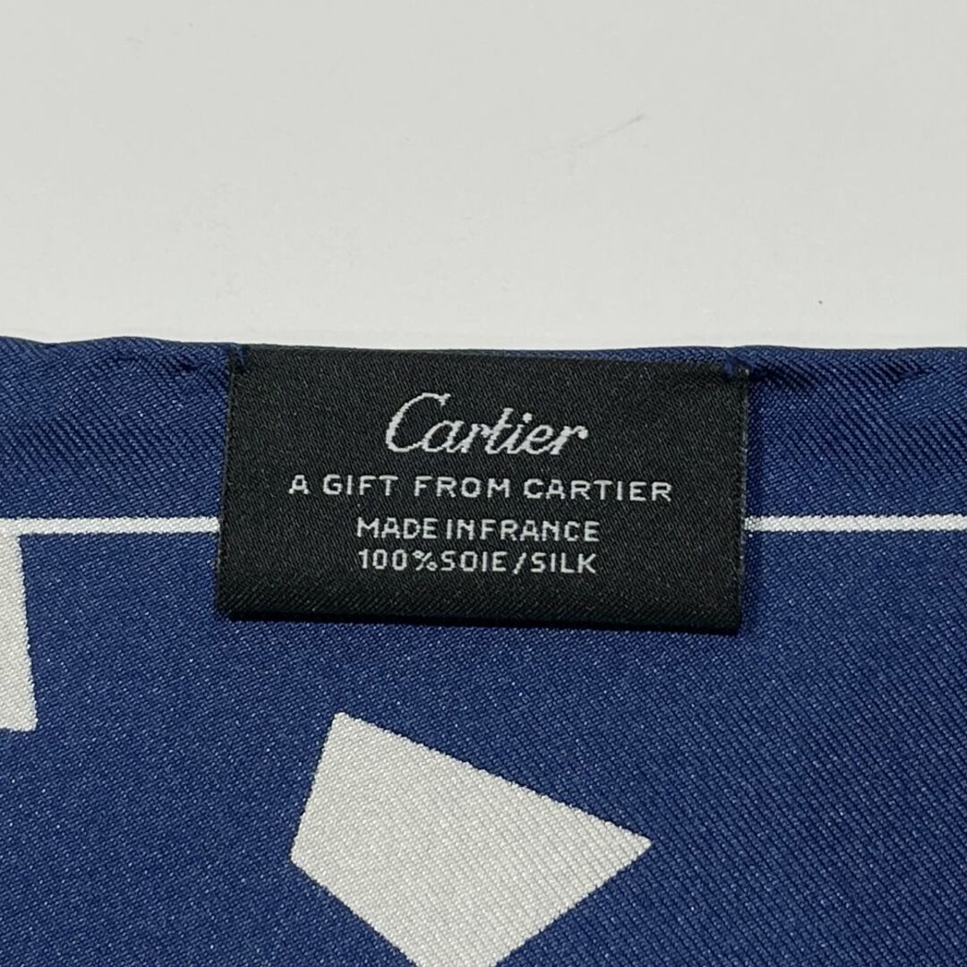 Cartier(カルティエ)のCARTIER スカーフ プチスカーフ 42×42 パンテール ジャガー ポケットチーフ レディースのファッション小物(バンダナ/スカーフ)の商品写真