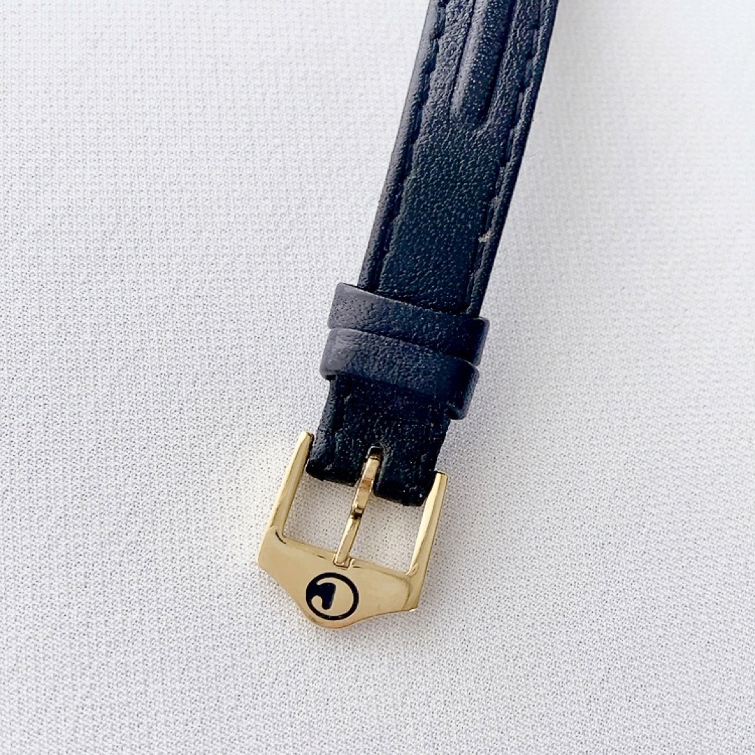 CARVEN PARIS カルヴェンパリス　レディースクォーツ腕時計　稼動品 レディースのファッション小物(腕時計)の商品写真