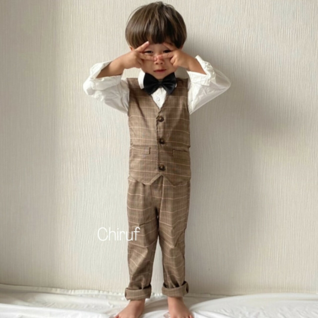 キッズ  男の子 100 フォーマル スーツ ブラウン セットアップ 人気  キッズ/ベビー/マタニティのキッズ服男の子用(90cm~)(ドレス/フォーマル)の商品写真
