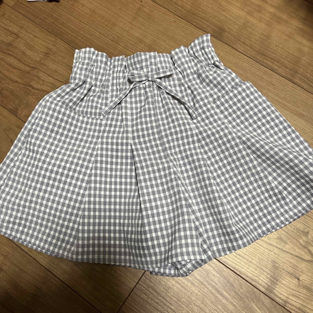 a.v.v(アーヴェヴェ)の110サイズ　キュロット キッズ/ベビー/マタニティのキッズ服女の子用(90cm~)(パンツ/スパッツ)の商品写真